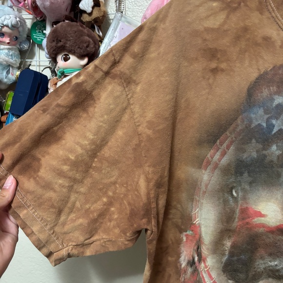 The Mountain Shirt Men’s Wolf Native American Patriotic Flag Dreamcatcher Tee XL - Picture 4 of 8